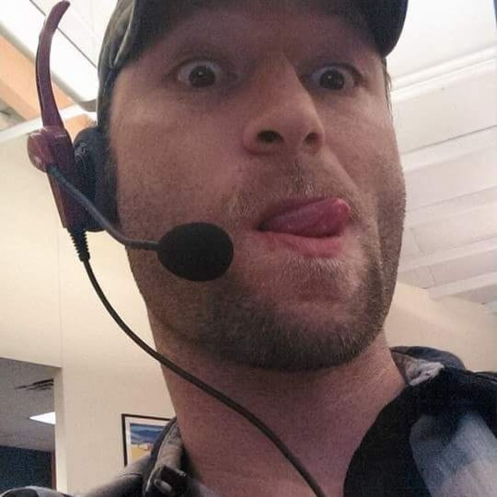 Meet your Posher, Carlos